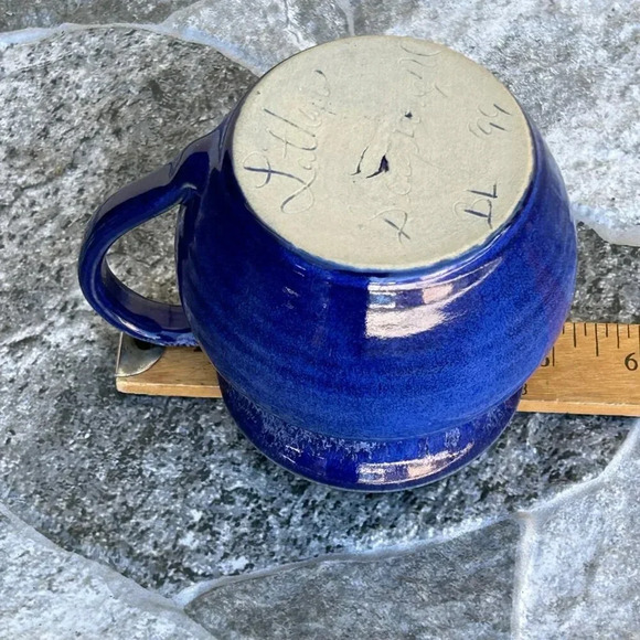 LATHAM'S POTTERY Seagrove NC Cobalt Blue Glazed 4" Mug Signed BRUCE LATHAM '99 - Picture 10 of 13